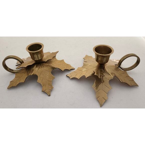 CANDLE HOLDERS FOR TAPER CANDLES-CENTURY-Brass-Leaf Design-Finger Loop-Set of 2 - Picture 7 of 10